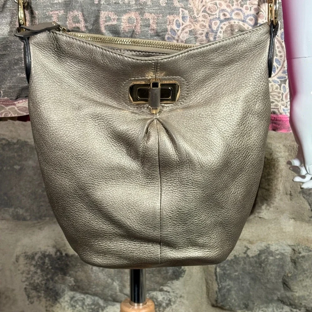 VTG B MAKOWSKY Metallic‎ Gold Leather Gathered Shoulder Bag Purse Crossbody